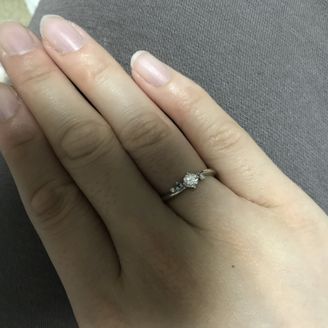 【NICOLO POLO(ニコロポーロ)】の口コミ 水色の石が綺麗で、意味を聞いたら航海に出るときのお守りのような意味合い...