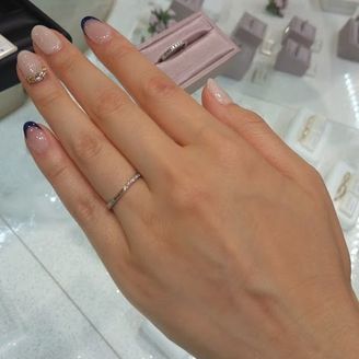 【アーヴェルシュシュ(arbel shushu)】の口コミ 「細め」「ミル打ち」を条件に探しており、はじめは本当にシンプルな上下に...