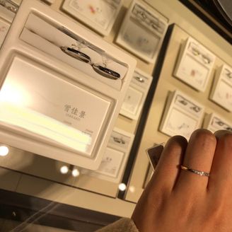 【俄(にわか)】の口コミ 滑らかな指通りと着け心地の良さで、指に負担はありません！少しウェーブが...