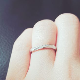 【NOVARESE Prima(ノバレーゼ プリマ)】の口コミ わたしは飽きがこないシンプルで大人っぽいデザインが好みだったため、一目...