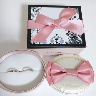 【insembre(インセンブレ)】の口コミ デザインが素敵でした！
ねじったような斜めのラインが上品なデザイン。
...