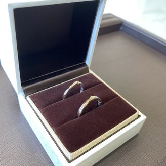 【JEWELRY  KAMATA(ジュエリーかまた)】の口コミ 二人ともアクセサリーを付けない性格だったので、特にこだわりもありません...