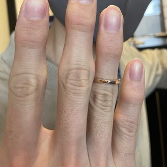 【結婚指輪手作り.com】の口コミ 手作りのお店だったので、指輪のデザインがたくさんあり、過去に作られた指...