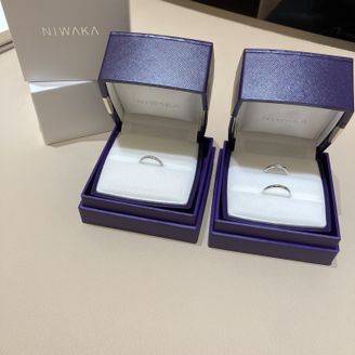 【俄(にわか)】の口コミ ストレート、細身だけど、デザイン性があるものを探していました。
俄は日...