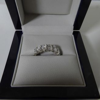 【CHAR】の口コミ 元々海外ブランドには興味がなく、指輪は国内ブランドで検討をしていました...