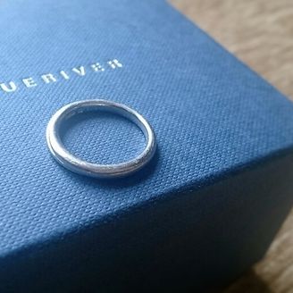 【ブルーリバー(BLUERIVER)】の口コミ 見た目では第三候補くらいでしたが、実際にはめてみると指になじんで一番違...