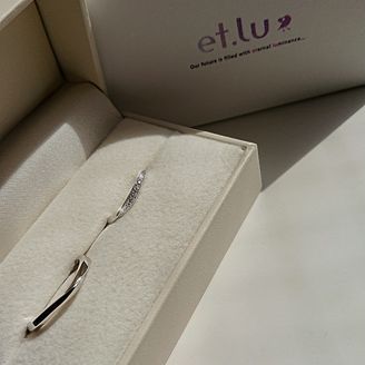 【et.lu(エトル)】の口コミ 細めのシンプルなデザインのものをいくつか試着した中で、1番自分の手にフ...