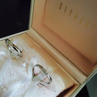 【DEAREST(ディアレスト)】の口コミ 試着した際、まるで着けていないかのように感じる軽さに驚きました。ダイヤ...