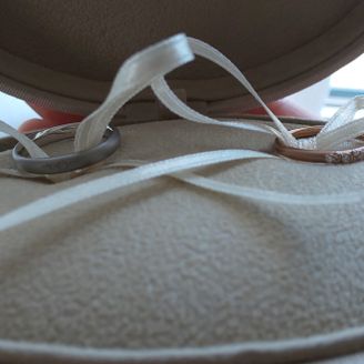 【AbHeri(アベリ)】の口コミ 光沢のある感じより艶消し加工されている方が肌馴染みが良く特にピンクゴー...