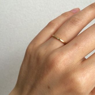 【チェリーブラウン(CHERRY BROWN)】の口コミ キラキラと輝いている指輪も魅力的ですが、普段使いできるマットな質感がほ...