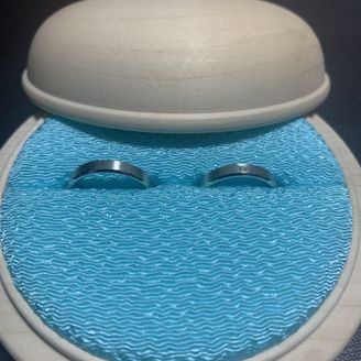 【WAKO BRIDAL】の口コミ デザインもオシャレで少し太めの指輪で気に入っています。厚めでもないので...