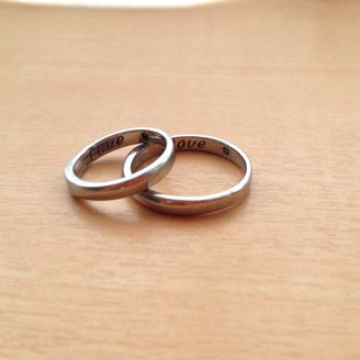 【MARCHE DE ECLAT　AMIS BLOOM】の口コミ とてもリーズナブルだけど、チープには見えない。シンプルなデザインで、男...