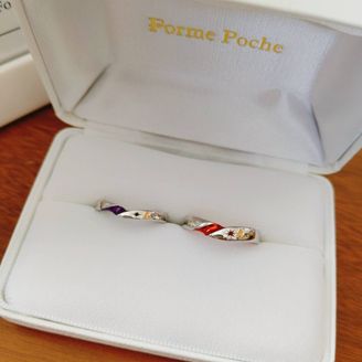 【Forme Poche(フォルムポッシュ)】の口コミ 個性的なデザインの指輪にしたいと考えていたため、フルオーダーメイドにし...