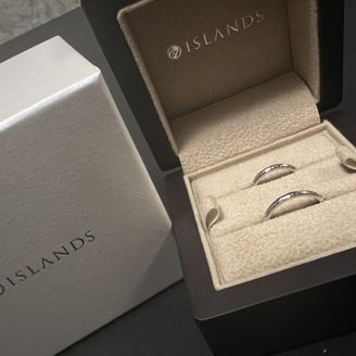 【ISLANDS(アイランズ)】の口コミ シリーズ名:barrel2.0mm
素材感:pt950
模様がシンプル...