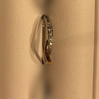 【サマンサティアラブライダル(Samantha Tiara Bridal)】の口コミ ゴールドとプラチナのコンビネーションがスタイリッシュで上品な印象のリン...