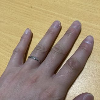 【LUCIE(ルシエ)】の口コミ これまで指輪を着けてこなかったので、大きなこだわりも無く、シンプルで大...