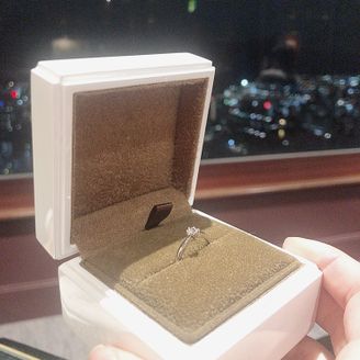 【snow(スノウ)】の口コミ プロポーズをされる前に、2人でどんな指輪がいいか話し合い、カタログなど...