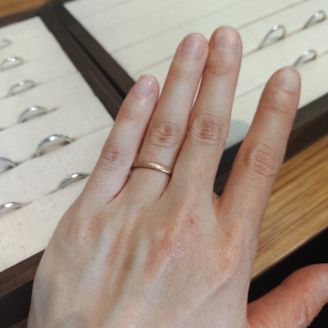 【手作り指輪工房 G.festa(ジーフェスタ)】の口コミ シンプルで落ち着いた印象のピンクゴールド。リングの幅も太すぎ細すぎない...