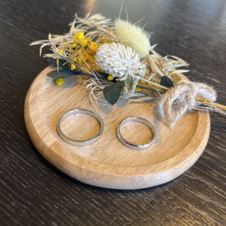 【アカネス】の口コミ 手作りできるところに惹かれました。丁寧にデザインなど説明をしてもらって...