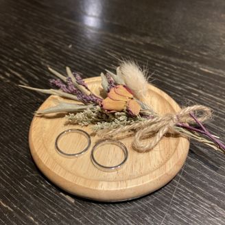 【アカネス】の口コミ 事前にどんなのにしようかと話はしていたけど実際にお店に行ってからも見本...