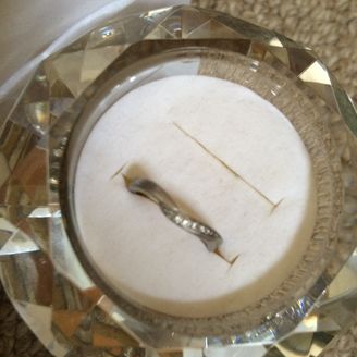 【RUGIADA(ルジアダ)】の口コミ セットになるメンズ用も別に用意があったこと。シンプルなデザインながらき...