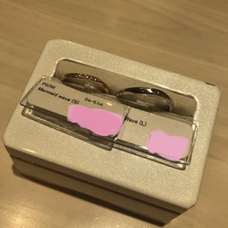 【FRAU KOBE JAPAN(フラウ コウベ ジャパン)】の口コミ 結婚指輪のデザインが、手に馴染むような素敵なデザインであったため購入を...