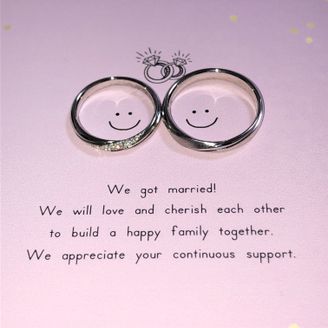 【Something Blue Aither(サムシングブルー・アイテール)】の口コミ とてもキラキラしてて、指も綺麗に見えました。男性用のリングのデザインも...