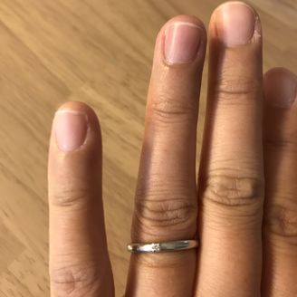 【MAISON JEWELL(メゾンジュエル)】の口コミ デザインがシンプルで、流行が変わっても長く付け続けられると思いました。...