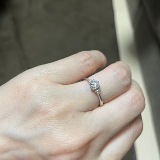 【WATANABE / 卸商社直営　渡辺】の口コミ 指輪のデザインは無数にある既製品のデザインから選びました。私が気に入っ...