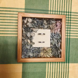 【HATAE(ハタエ)】の口コミ 月桂樹デザイン自身のものは月桂樹模様をスタンダードな一方向にした。奥さ...