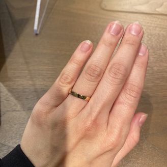 【GEORG JENSEN(ジョージジェンセン)】の口コミ リングの厚みがとても薄く平たい作りになっているため、着用している実感が...