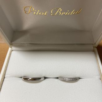 【PILOT BRIDAL(パイロットブライダル)】の口コミ デザインを見て即決でした。なんとなく、レトロな感じがしました。彼は、ヴ...