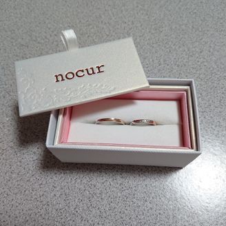 【nocur(ノクル)】の口コミ プラチナとピンクゴールドのコンビネーションに惹かれました。見る方向によ...