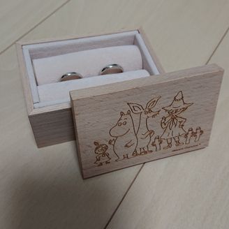 【MOOMIN WEDDING RING(ムーミン結婚指輪)】の口コミ ムーミンが大好きでネットで検索したところ、キャラクターの刻印ができるこ...