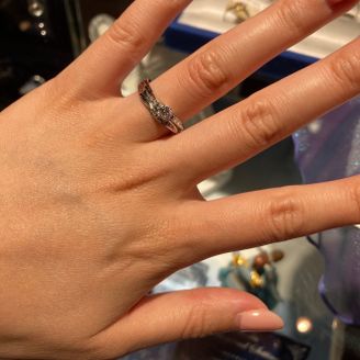 【PROPOSE(プロポーズ)】の口コミ ディズニープリンセスをモチーフとしたデザインに惹かれて、お店に下見に行...