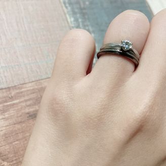 【PAVEO CHOCOLAT(パヴェオショコラ)】の口コミ 結婚指輪は槌目のデザインにすることがなんとなく決まっていたので（結局別...