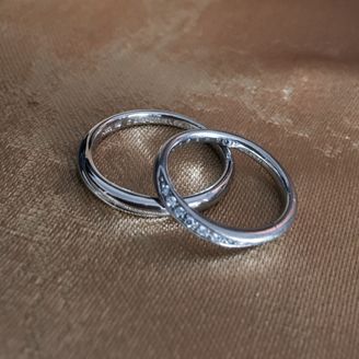 【ブルーリバー(BLUERIVER)】の口コミ 元々の仕事が宝飾に関わっていたのでブルーリバーさんは候補でした。
その...