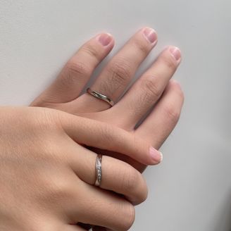 【With thee(ウィズィー)】の口コミ 結婚指輪なのでいつでもどこでもつけられるようなシンプルなものを探してお...