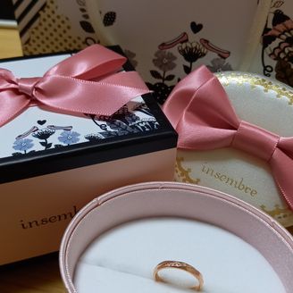 【insembre(インセンブレ)】の口コミ サプライズだったのでデザインを自分では決めていないのですが、彼いわくお...
