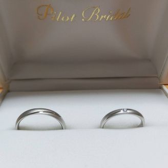 【PILOT BRIDAL(パイロットブライダル)】の口コミ 付け心地の良さやシンプルなデザインそしてなにより、変形のしにくい指輪だ...