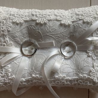 【ギンザタナカブライダル(GINZA TANAKA BRIDAL)】の口コミ 結婚指輪のダイヤモンドを奮発して購入したため、妻と相談の上、夫はシンプ...