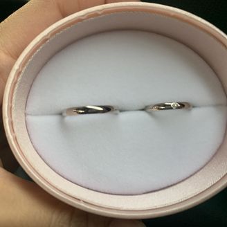 【insembre(インセンブレ)】の口コミ シンプルなデザインかつ他のブランドと比べて値段が良心的
ペアで11万で...