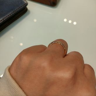 【OCTAVE(オクターヴ)】の口コミ デザインが他では見かけないことが大きな決め手でした。
周りが既婚者で増...