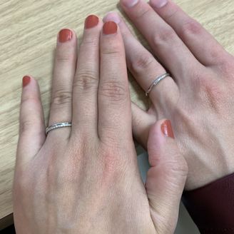 【ギンザタナカブライダル(GINZA TANAKA BRIDAL)】の口コミ 指輪のデザインと価格が決め手でした。メレダイヤモンドが半周入っていて華...