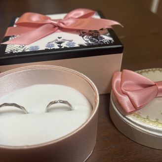 【insembre(インセンブレ)】の口コミ 職場につけていくのであまりキラキラしすぎる派手なデザインは避けて、でも...