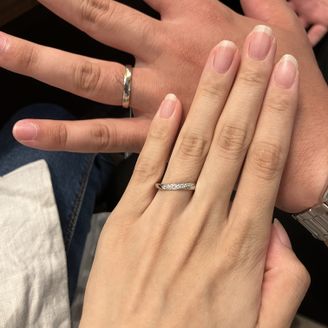 【BRIDGE(ブリッジ)】の口コミ ダイヤモンドがどの指輪もキラキラで綺麗でした。
ダイヤモンドが別に特別...