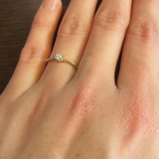 【festaria VOYAGE(フェスタリア ボヤージュ)】の口コミ 自分の指にはストレートが合うのか、波タイプが合うのかが気になり、まず両...