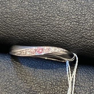 【Ginza Rim(銀座リム)】の口コミ ピンクの色味が選べるのがとてもよかったです。パープリッシュピンクの中で...