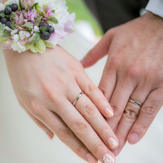 【メデルジュエリー(Mederu jewelry)】の口コミ 素材とデザインが決め手でした。カミーノという指輪で、道という意味だそう...