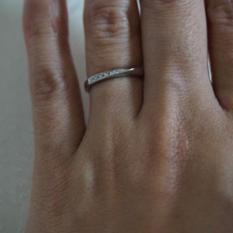 【Disney FANTASIA(ディズニーファンタジア)】の口コミ 私は指の関節がごつごつ出ていますので、スマートな斜めにラインされている...